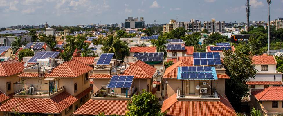 Asesoramiento para la instalación de placas solares en comunidades de vecinos