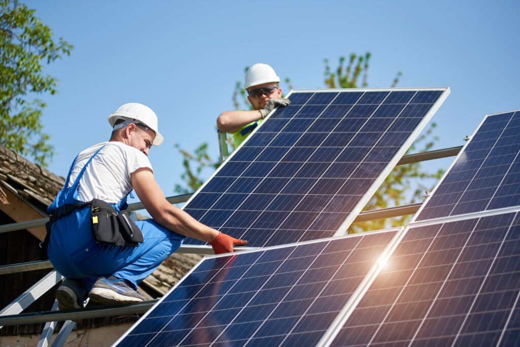 Davofrío - Subvenciones para placas solares en Valencia - Foto de instaladores de placas solares